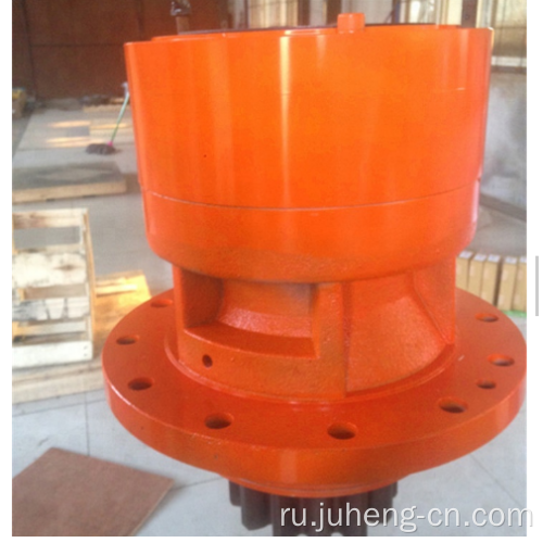 SY235 Редуктор поворота в наличии